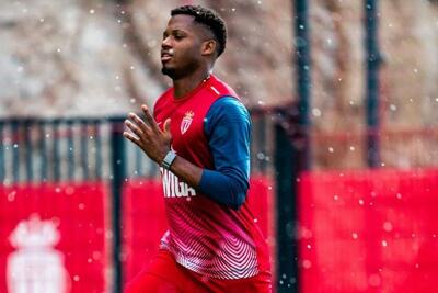 شماره ۱۰ سابق بارسلونا در رادار جدی میلان