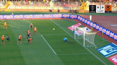 واکنش خوب میرزازاد مانع از گلزنی محمد عمری شد