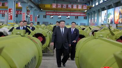 دستور رهبر کره شمالی برای افزایش تولید موشک