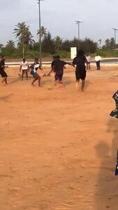 ویدئو: تمرین ستاره بارسلونا و فرانسه با کودکان