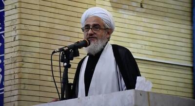  امام جمعه موقت خوی: مهار گرانی و ساماندهی بازار از مطالبات جدی مردم است