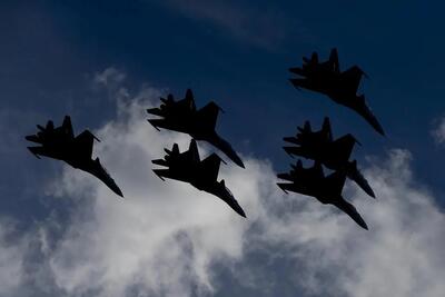  تحویل آخرین سری جنگنده‌های سوخو ۳۵ به نیروی هوافضای روسیه + فیلم