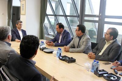 دیدار رییس برخی از اعضای هیات مدیره سازمان با دکتر مظاهریان معاون مسکن و ساختمان وزیر راه و شهرسازی