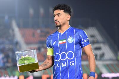 بلیت آمریکا برای ستاره استقلال رزرو شد؟