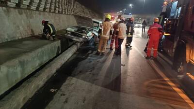 جان باختن راننده وانت در تصادف در بزرگراه چراغچی مشهد