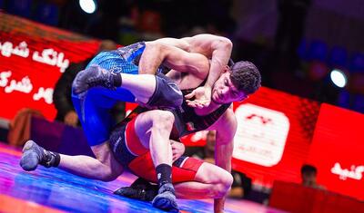 نتایج مسابقات 5 وزن دوم مشخص شد؛ شکست مبین عظیمی و سینا خلیلی در فینال کشتی آزاد قهرمانی کشور - پارس فوتبال