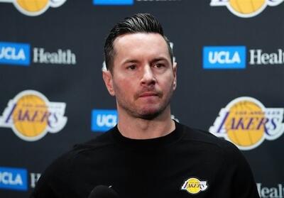 سرمربی لیکرز: واقعاً افتضاح بودیم/ تمرین‌های سختی در راه است! - پارس فوتبال