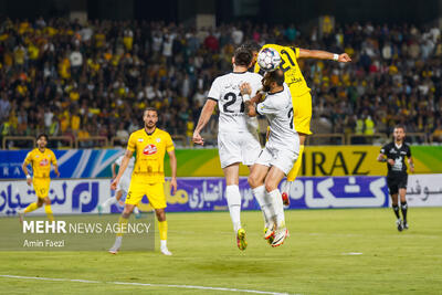 تساوی بدون گل فجر و فولاد در نیمه اول - پارس فوتبال