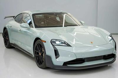 افت قیمت ۸۲ هزار دلاری پورشه تایکان پس از ۲۳۰ کیلومتر کارکرد! - پدال