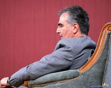 پذیرفته شدن استعفای فرزین از بانک مرکزی توسط رئیس‌جمهور