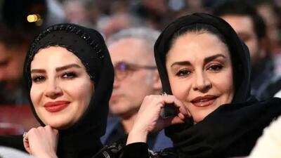  کافه گردی خواهرانه ملیکا و مریلا زارعی