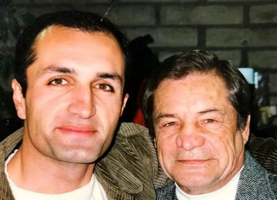  سفر در زمان؛ «بیک ایمانوردی و پسرش بختیار» در کابین یک هواپیما؛ دهه 70