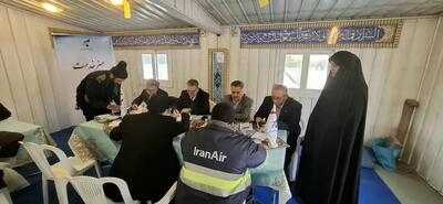 حضور سرپرست مدیرعامل بانک سرمایه در میز خدمت نماز جمعه تهران