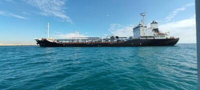  جزئیات توقیف نفتکش خارجی حامل ۴ میلیون لیتر سوخت قاچاق در آب‌های خلیج فارس + فیلم و عکس