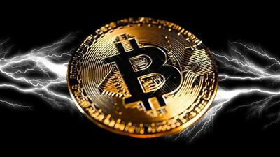 سقوط لحظه‌ای قیمت بیت کوین تا ۲۴ هزار دلار