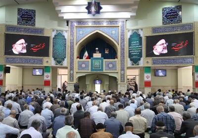 امام جمعه موقت همدان: مردم با سختی‌های فراوانی روبه‌رو هستند - تسنیم