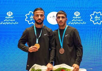 مومنی: روی تشک حرفم را می‌زنم - تسنیم