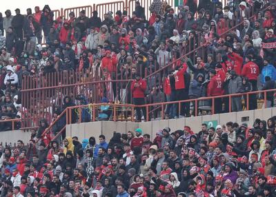 هزار بلیت به تراکتور دادیم، سه هزار نفر آمدند!