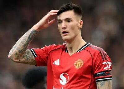  منچستریونایتد ۸۰ میلیون را دور ریخت!