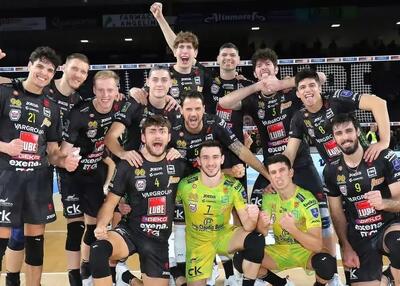 ستاره والیبال ایران روی نیمکت میخکوب شد!