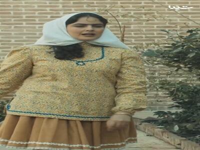  یکی خیلی عاشقه ولی معشوقش براش تره هم خرد نمی کنه!!