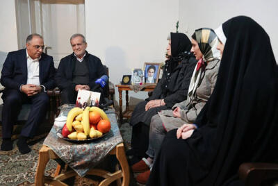 پزشکیان با خانواده شهید مسیحی دیدار کرد 