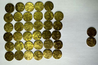 ۳۷ سکه ساسانی در اسدآباد کشف شد