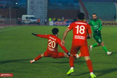  دیدار تیم‌های فوتبال شمس‌آذر - تراکتور