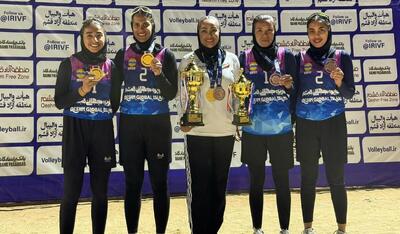 سرمربی تیم والیبال ساحلی بانوان قشم: برگزاری تور ملی، زیرساخت اصلی رشد بانوان در این رشته است