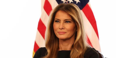 استایل‌های کریسمسی بانوی اول آمریکا؛ ترکیبی دلنشین از سلیقه و لوکسوریته - چی بپوشم