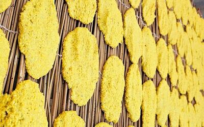  آموزش ساده طرز تهیه قرص ترخینه در منزل