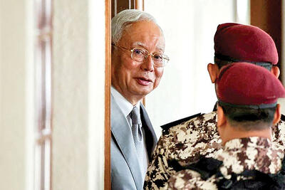 زندان در انتظار «نجیب»