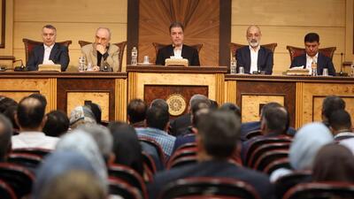 ضرورت رفع ابهامات قانون مبارزه با قاچاق | رویکرد سخت‌گیرانه قانون مبارزه با قاچاق گریبان‌ تجار سالم را می‌گیرد