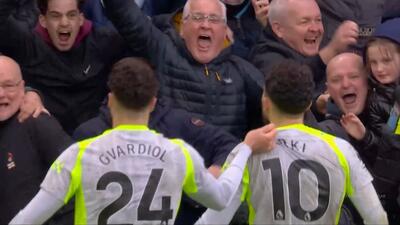 گل دوم منچستر سیتی به ناتینگهام فارست (رایان چرکی)