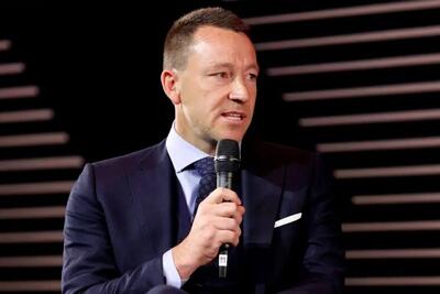 اسطوره چلسی در آستانه هدایت تیم چمپیونشیپی