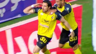 گل اول سپاهان به چادرملو اردکان (انزو دقیقه 95)