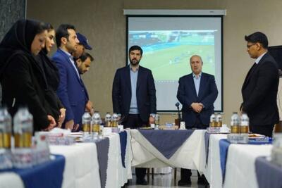 برگزاری جلسه کمیته‌ی فوتبال ساحلی با حضور رییس فدراسیون