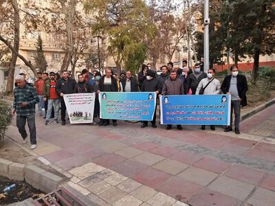 تجمع رانندگان استیجاری ایثارگر مقابل نهاد ریاست جمهوری/ در انتظار یک امضا!