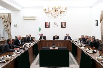 زمینه‌ حضور جدی دو موسسه انستیتو پاستور و موسسه رازی و شرکت‌های دانش بنیان در منطقه و جهان فراهم شود