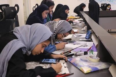  رونمایی بیش از ۲۰۰ آثار هنری نواجوانان در نقش طوفان