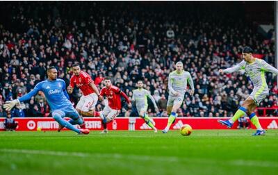 منچسترسیتی برد/ بالاخره شاگردان پپ رنگ صدر جدول را دیدند!