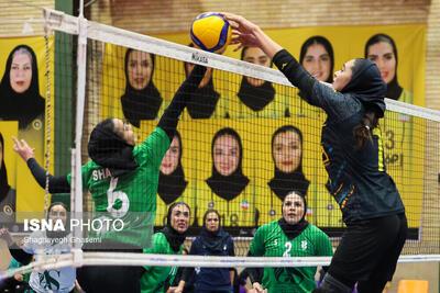  پایان دور رفت والیبال زنان با قهرمانی سایپا و شهرآرکا