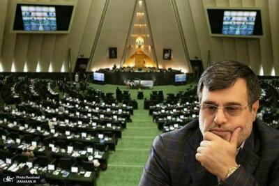  همتی، نماینده مجلس: از وزرا و نمایندگان راهکاری نشنیدم؛ چوپان‌های ما در کوه‌های ایلام بهتر مشکلات و مسائل را می‌دانند و می‌توانند بیان کنند/ دستگاه‌های اداری ما هنوز شاهانه زندگی می‌کنند/ بودجه‌های کشور بالای ۹۹ درصد تکراری و مشابه هستند