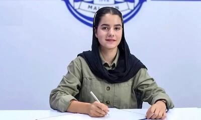 پیانونوازی تینا جهانشاهی بازیکن تیم زنان استقلال/ ویدئو