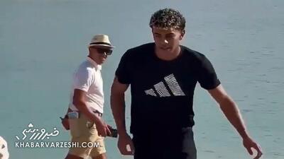 ویدیو| رویت یامال در حال فوتبال بازی کردن در سواحل دبی!