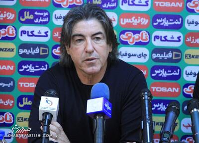 ویدیو| ساپینتو: بلدم چطور با فشار سرمربی استقلال بودن کنار بیایم!