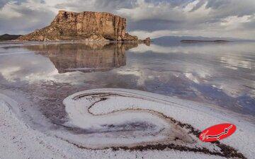 پمپاژ بی‌رویه؛ عامل اصلی مرگ دریاچه ارومیه/ تبدیل بخش‌های بزرگی از دریاچه به «انباشت نمکی» - کلبه سرگرمی