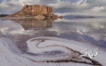پمپاژ بی‌رویه؛ عامل اصلی مرگ دریاچه ارومیه/ تبدیل بخش‌های بزرگی از دریاچه به «انباشت نمکی» - مجله اینترنتی کولاک
