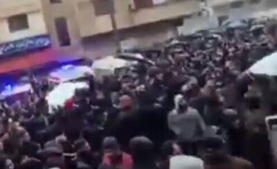  فیلم/ تشییع شهدای حمله تروریستی به مسجدی در حمص سوریه