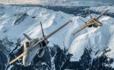 سوئیسِ بی‌طرف هم به فکر تقویت قوای نظامی افتاد